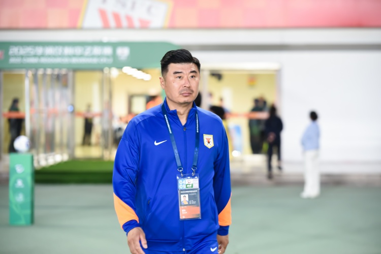 实时更新-韩鹏：泽卡没出场因受伤部位疼的厉害，李小恒未来会有更好的表现