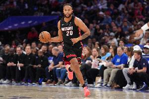 专业体育直播-挺身而出!李凯尔11中7高效拿下赛季新高19分 正负值+17