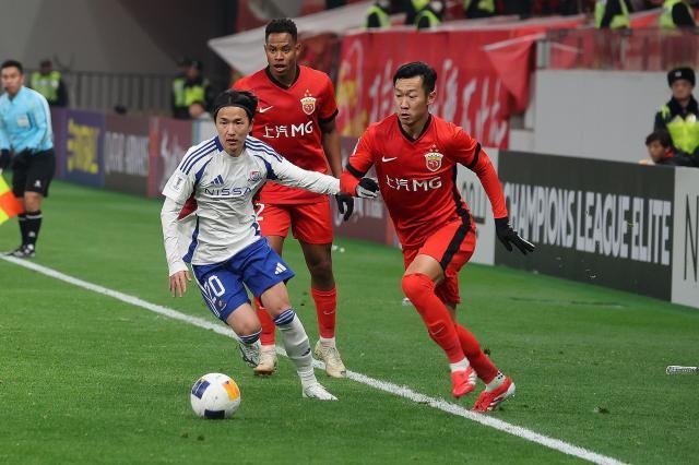 1740804758897028473.jpg fb体育-海港从连败到连胜渐入佳境:再会横滨更有底气了!