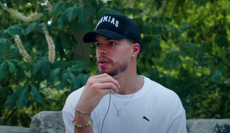 波特:朋友大部分都成家了 在NBA频繁出差常自己在酒店真的很孤独