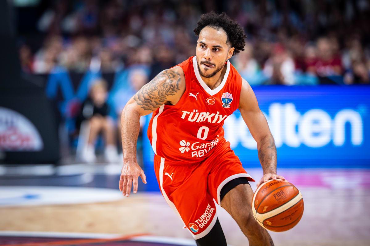 实时更新-主动减少出手次数!前独行侠首轮秀在土耳其队的作用相当明显?