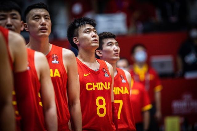 fb体育-【观点】归化再成热点 中国男篮该不该走这条路？